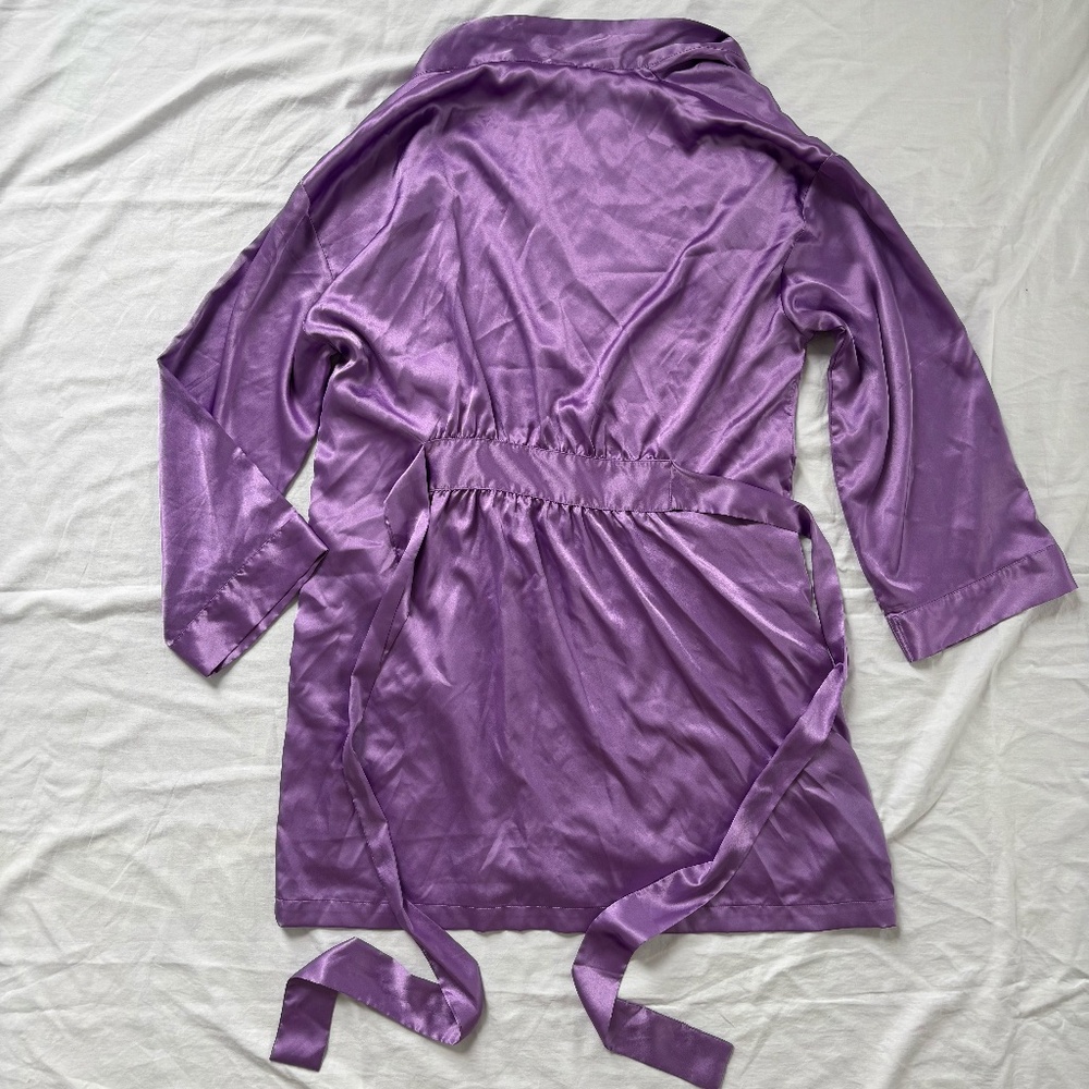 Victoria's Secret Robe - Picture 5 of 5